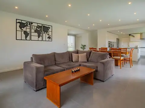 Barrio Tierras del Mar, casa 4 ambientes