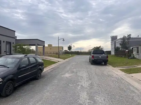 Venta lote Lomada de Capilla, sin expensas.