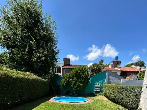 Florida Lasalle. Italia 2700 Exc chalet 4 amb Jardin Pileta Cochera