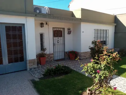 Casa en Venta en Moron Sur, USD 120.000
