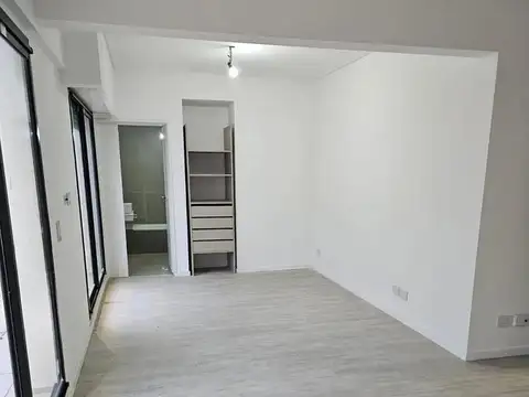 Dpto 2 amb a estrenar, 8° A, 70 m2 total, c/balcón al fte, L