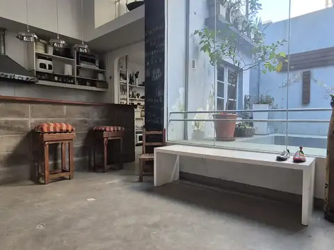 Casa de Estilo en Venta Modernizada Respetando Materiales Originales Patio + Terraza Ideal Ampliar * Núñez!