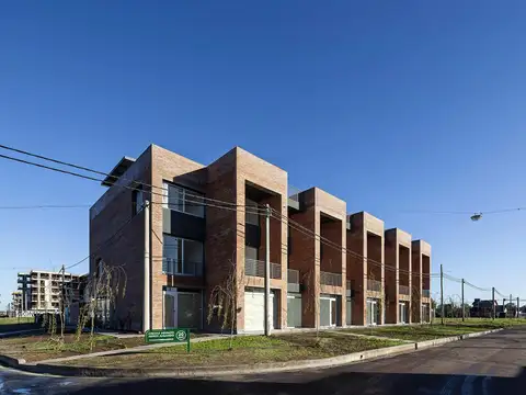 Departamento en Venta en Fisherton, USD 130.000