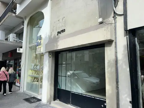Local de 30 m2 en planta baja en el Microcentro