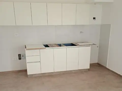 America 800, Piso 2