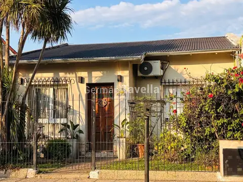 VENTA DE CASA 4 AMBIENTES - ITUZAINGO NORTE