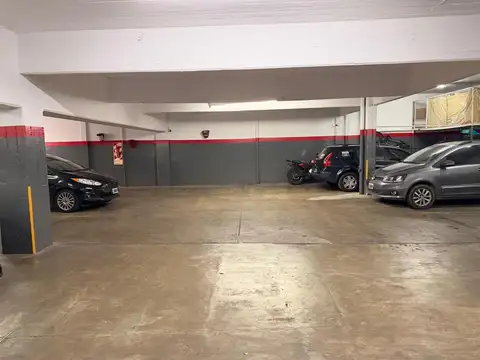 COCHERA CUBIE VENTA MONTE CASTRO ACCESO INDEPEND