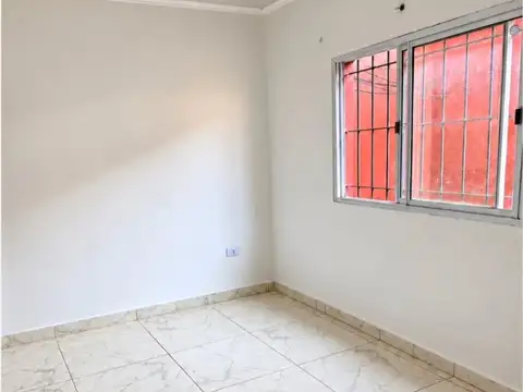 Depto Tipo Casa en Alquiler de 1 dormitorio
