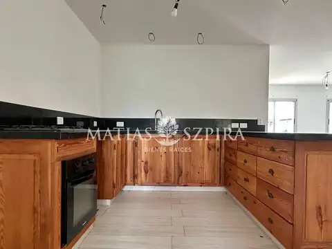 DUPLEX EN VENTA ALVAREZ DEL BOSQUE