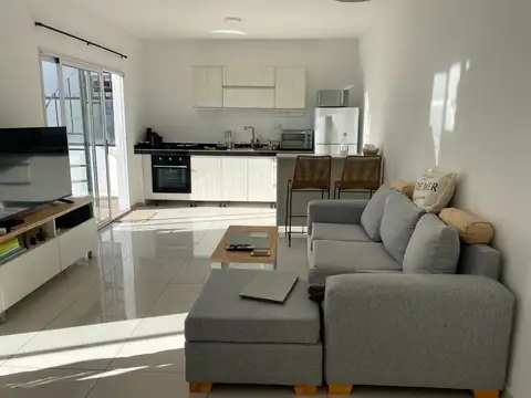 PH 2 AMB. CON TERRAZA PROPIA, SUPER LUMINOSO