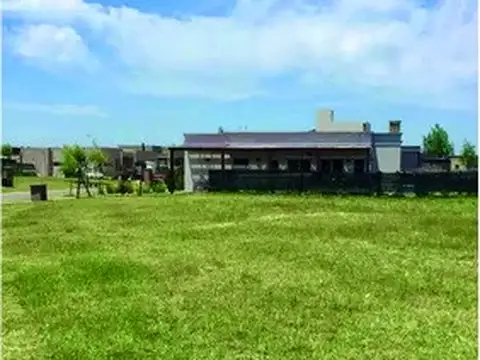 Terreno en Venta 10  mts Fondo