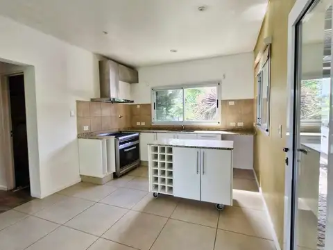Casa en Alquiler de 3 dormitorios