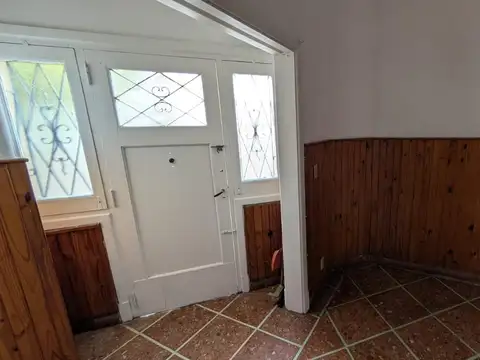 Casa 2 ambientes con 1 baño
