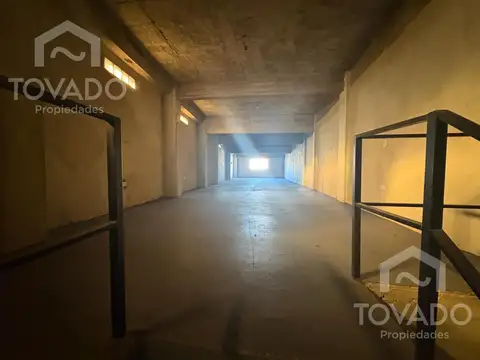 Galpon en Alquiler 25  mts Fondo