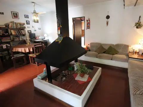 Depto Tipo Casa en Venta con 1 cocheras