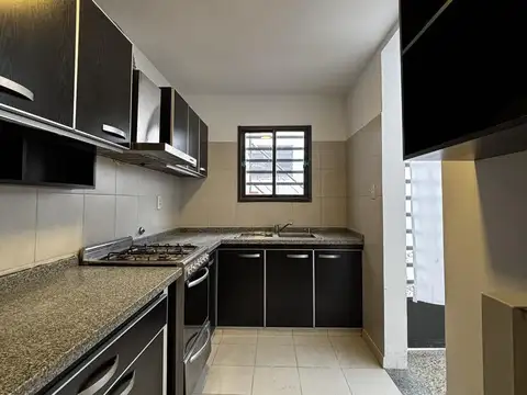 Depto Tipo Casa en Venta 40 años