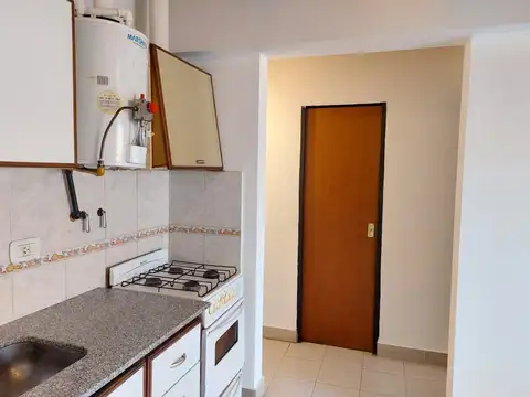 Departamento en Alquiler en Godoy Cruz, $ 400.000