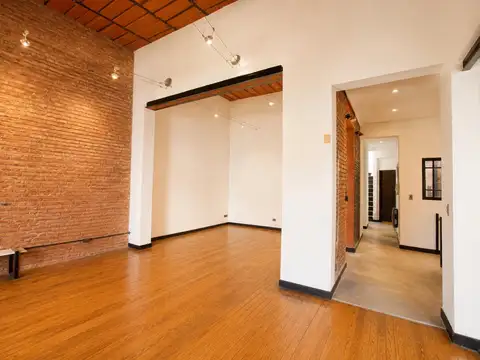 Depto Tipo Casa en Venta 60 años