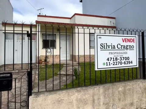 Casa Lote Propio 3 Ambientes con Galpón y Jardín - Melo 4372, Villa Martelli.
