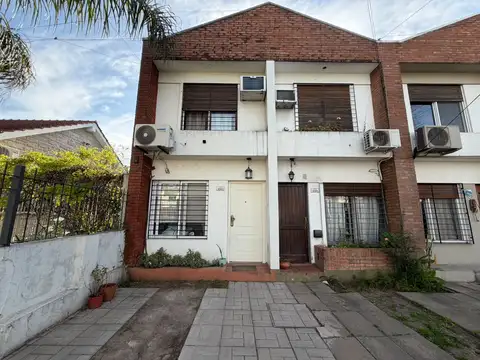 Casa Duplex en venta en Castelar