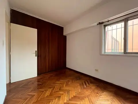 4 amb planta alta con balcon terraza 1 dor/suit