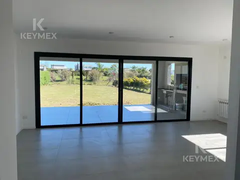 Casa en Venta en Pilar del Este - Santa Elena, USD 235.000