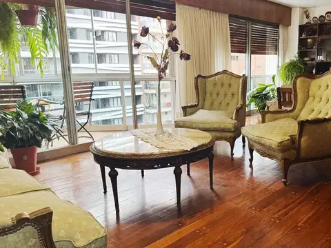 Dpto Piso en Nva Cba con cochera 3 dorm Bv Chac