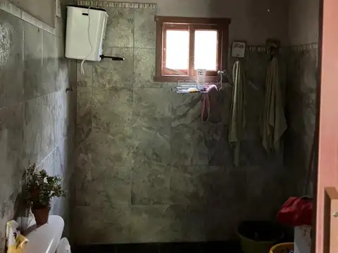 Casa 2 ambientes con 1 baño