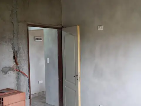 Casa 3 ambientes con 1 baño