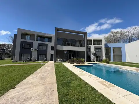 Complejos Carpinchos De Otamendi