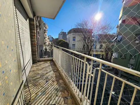 Departamento 4 ambientes con 2 baños