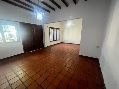 Casa - Alquiler - Argentina, San Miguel - Quirno 968
