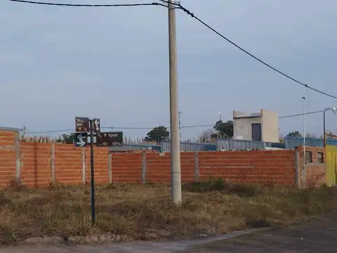 TERRENO BARRIO SANTA RITA