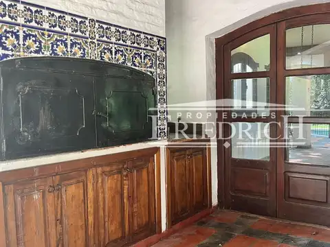 Casa 4 ambientes con 3 baños