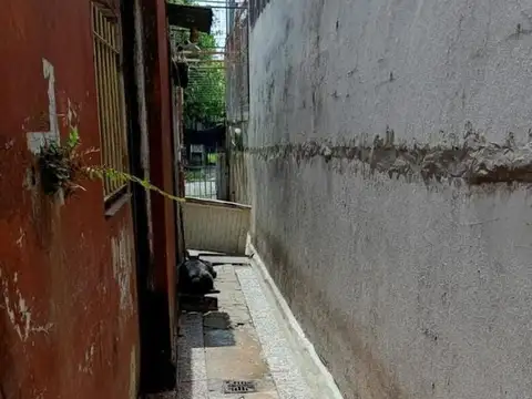 Casa 6 ambientes con 5 baños