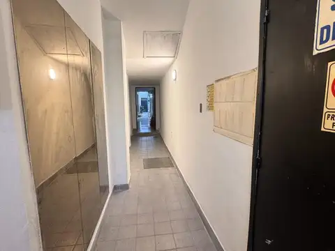 Depto Tipo Casa en Venta 40 años