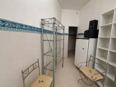 LOCAL EN VENTA GENERAL PAZ 76