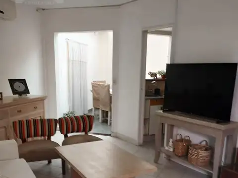 Depto Tipo Casa en Venta en Lomas De Zamora, USD 128.000
