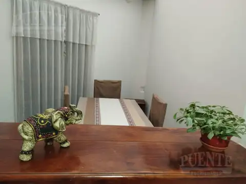 Depto Tipo Casa 3 ambientes con 2 baños