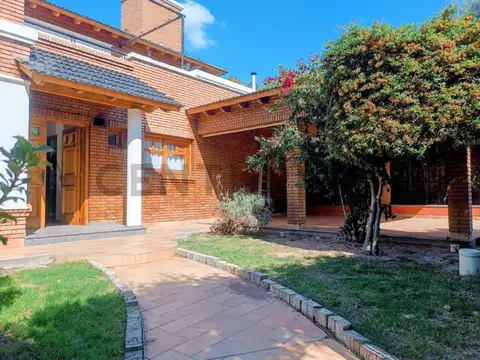 Se vende casa. Guaymallén. Las cañas