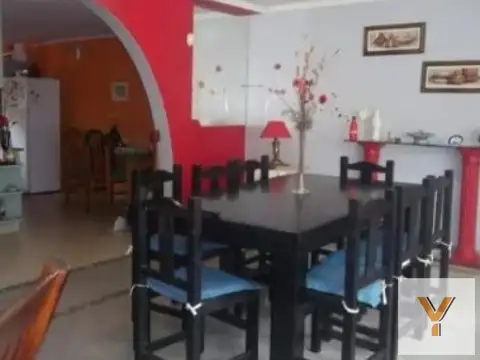 Casa en venta - 3 Dormitorios 1 Baño - Mar del Plata