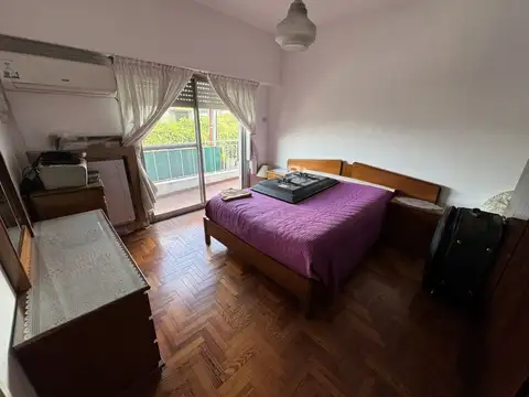 Depto Tipo Casa en Venta 40 años
