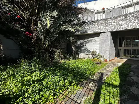 CASA EN VENTA EN CIUDADELA A MTS DE GRAL PAZ