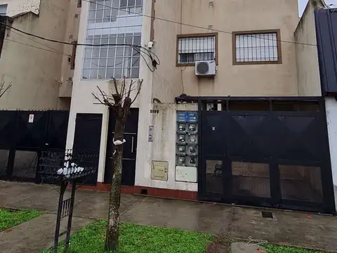 Depto Tipo Casa en Alquiler de 1 dormitorio