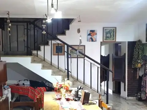 Casa en Venta en Castelar, USD 240.000