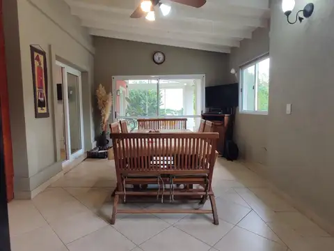 Casa en Venta en Los Jazmines, USD 259.000