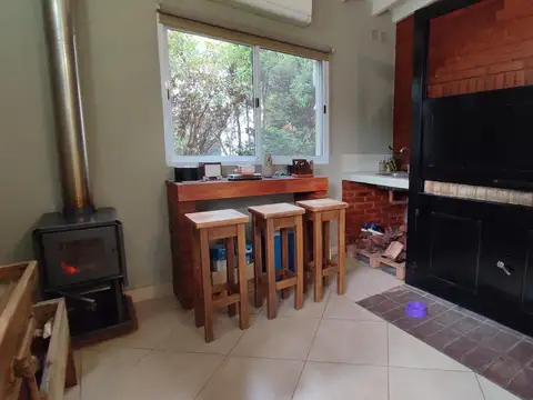 Casa en Venta con 4 cocheras