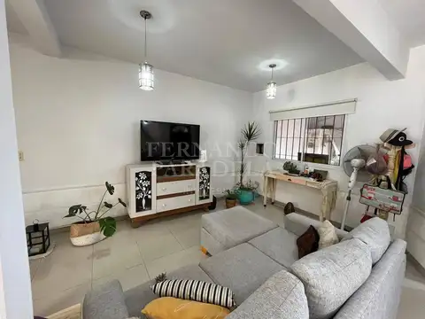 Casa en Venta en Barrio Parque Leloir, USD 170.000