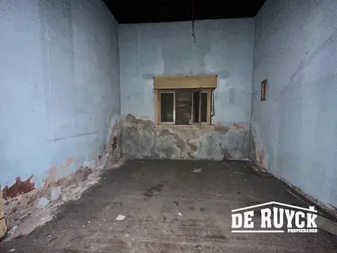 Lavalle esquina Solis