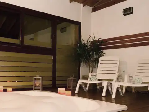 Hotel en Venta 100 años